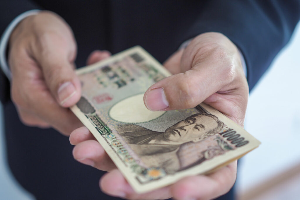 現金